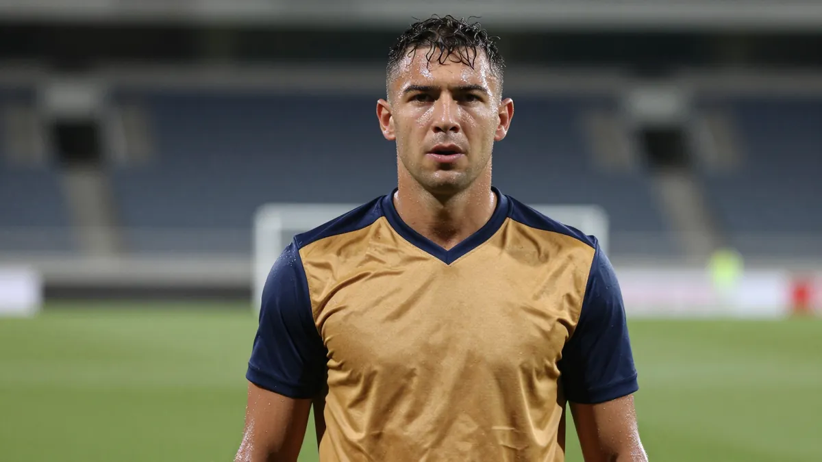 Fenerbahçe Provides Update on Jayden Oosterwolde's Injury