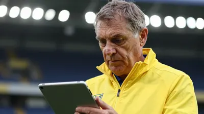Fenerbahçe SK teknik direktörü İsmail Kartal, Beşiktaş derbisi için sol kanat ağırlıklı hücum planını ve Greenwood'a...