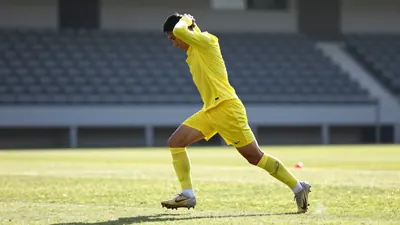 Fenerbahçe SK'nin sağ bek oyuncusu Mert Müldür, geçirdiği ameliyatın ardından bireysel çalışmalara başladı, ancak takım...