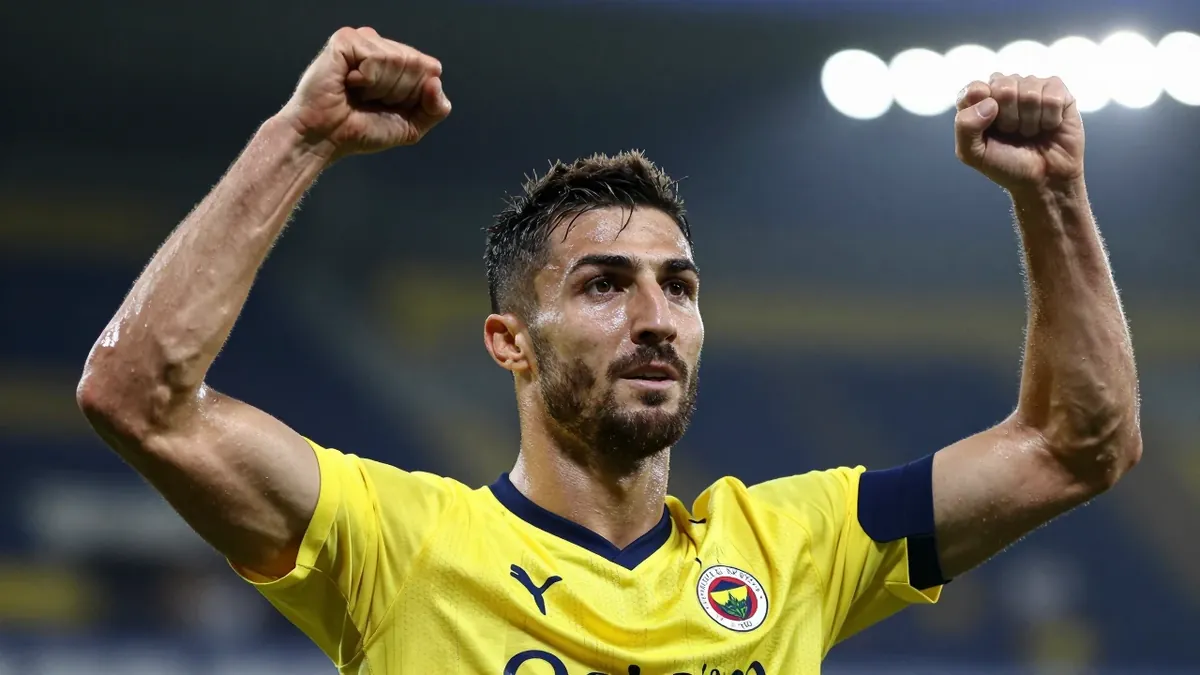 Fenerbahçe SK, Süper Lig'in 3. haftasında Samsunspor'u deplasmanda 2-0 mağlup etti